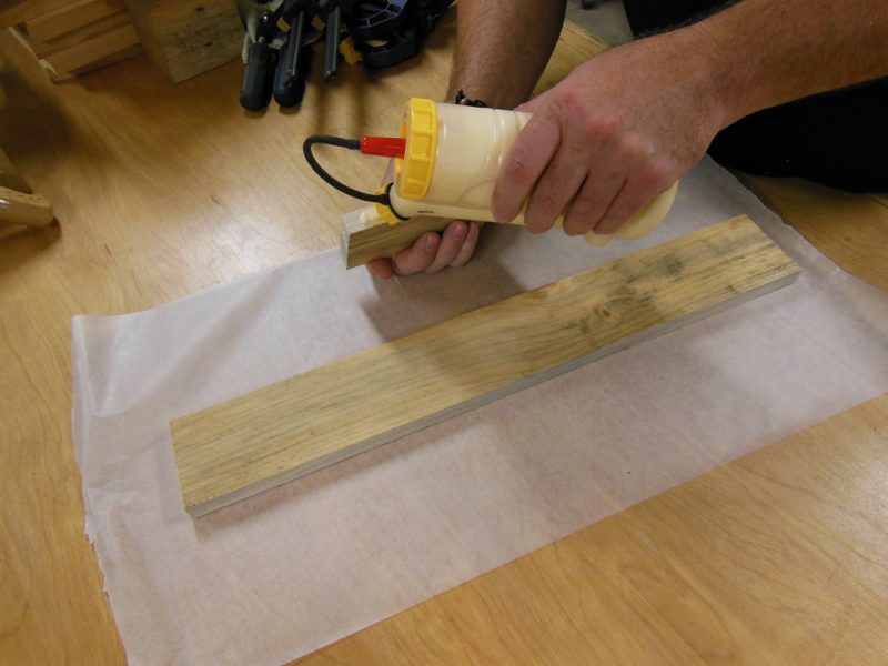 Glue the shorter piece