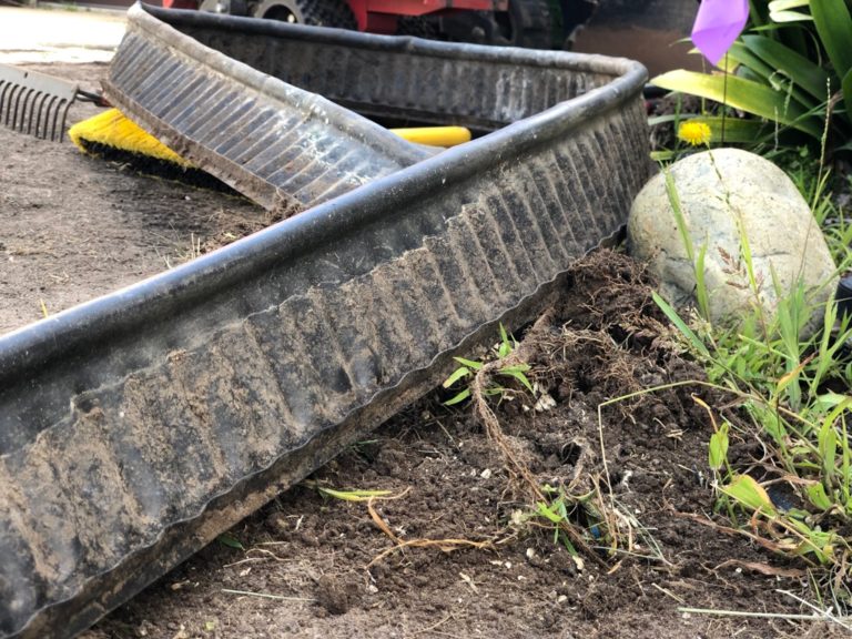 Bender Board Edging for your Lawn and Garden How to Select & Install It