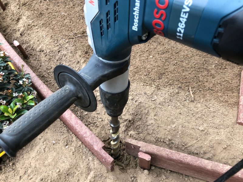bender board stakes