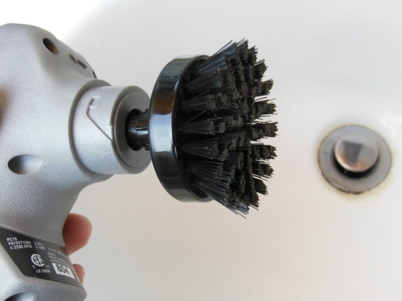Bristle brush