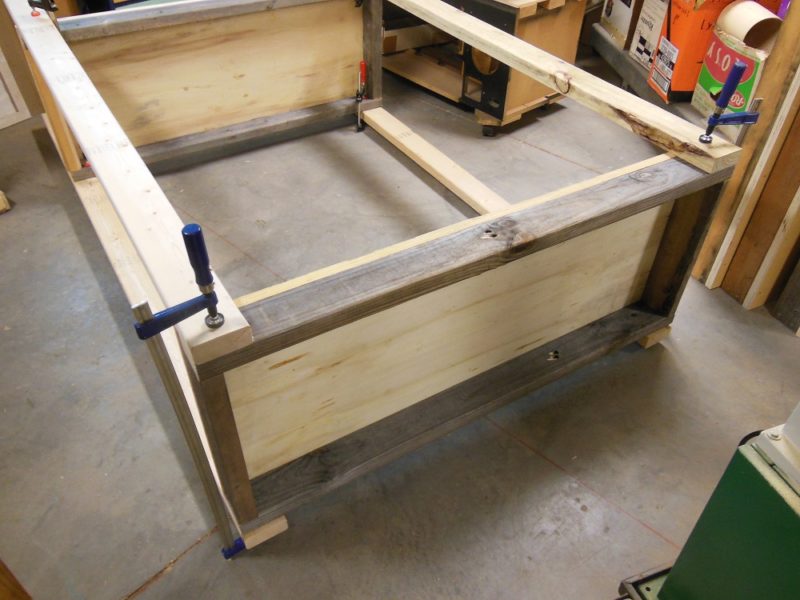 Single clamp on each end