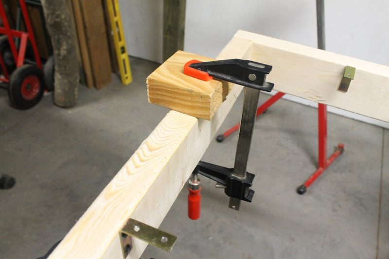 Temporary rear support blocks.