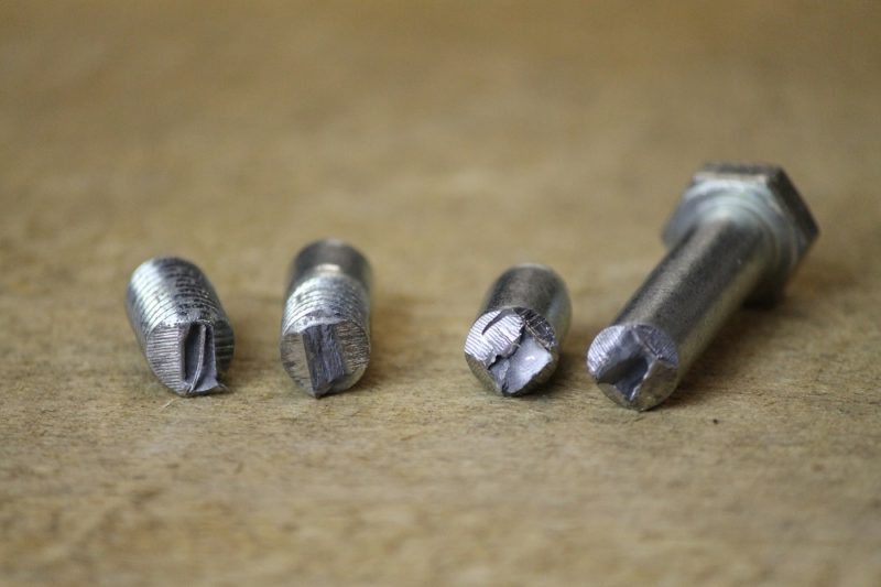 Cut bolt