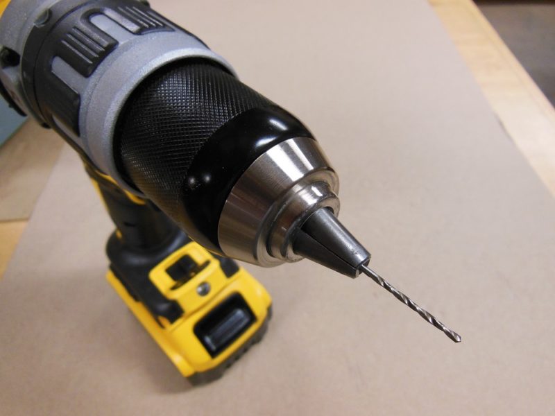 Ratcheting keyless chuck