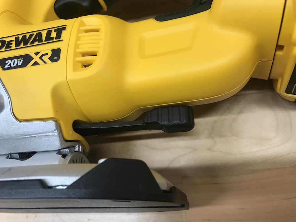 DeWalt DCS334 Review - Grab D And Go A Scroll - Home Fixated