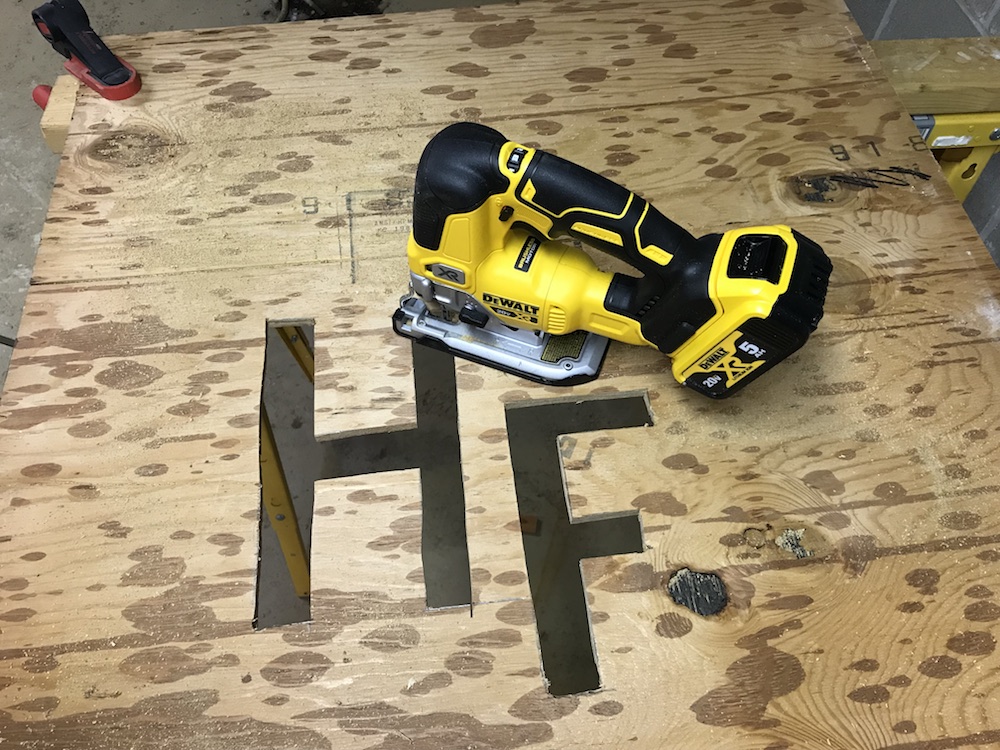 Site lijn Sandy film DeWalt DCS334 Cordless Jigsaw Review - Grab D Handle And Go For A Scroll -  Home Fixated