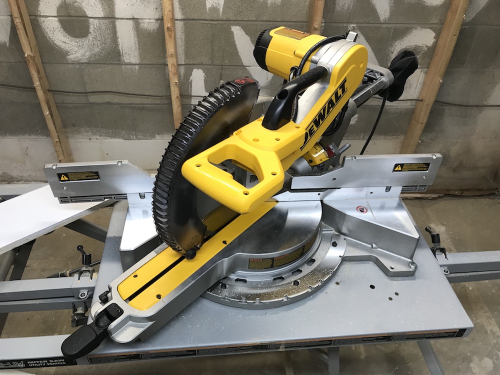 DeWalt DWS779 Dual Bevel Slider Review – So Sharp, It Cut Its Own Price! -  Home Fixated