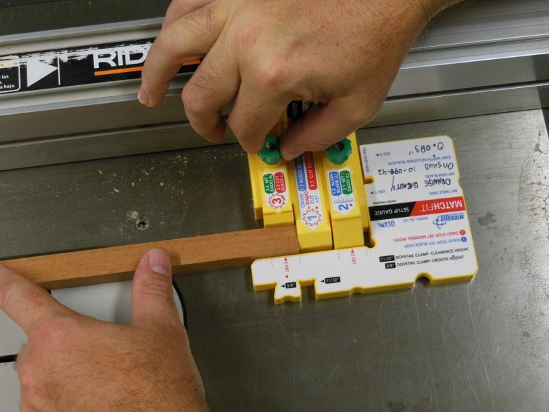 Setting dado width.