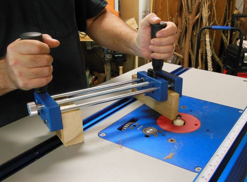 Safety first at the router table