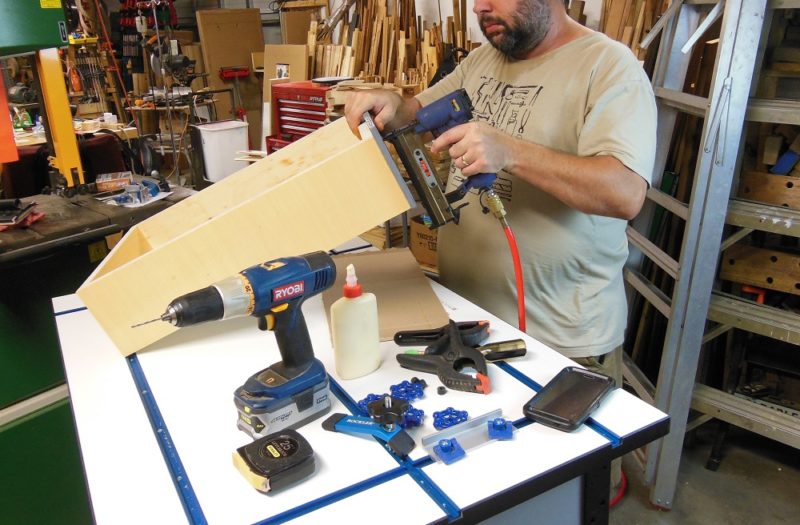Rockelre T-track table with shop stand