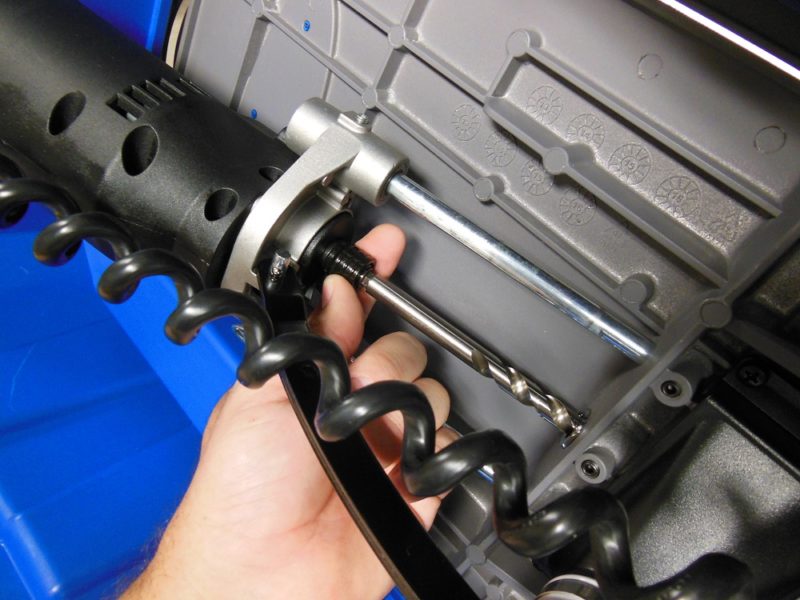 Quick-release bit holder.