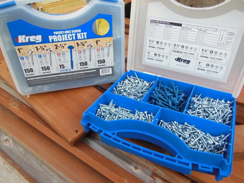 Kreg pocket hole screw kit.