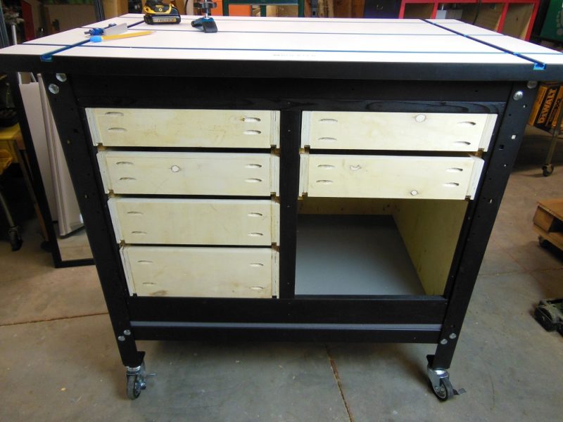 Shop storage drawer cabinet.