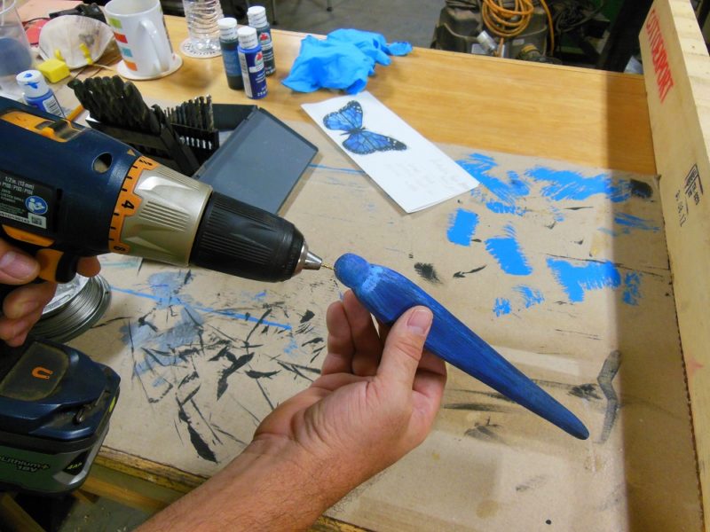 Drilling for antennae