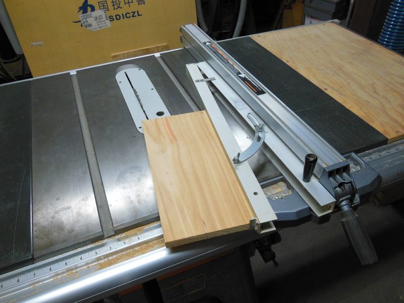 Align the mitered cut