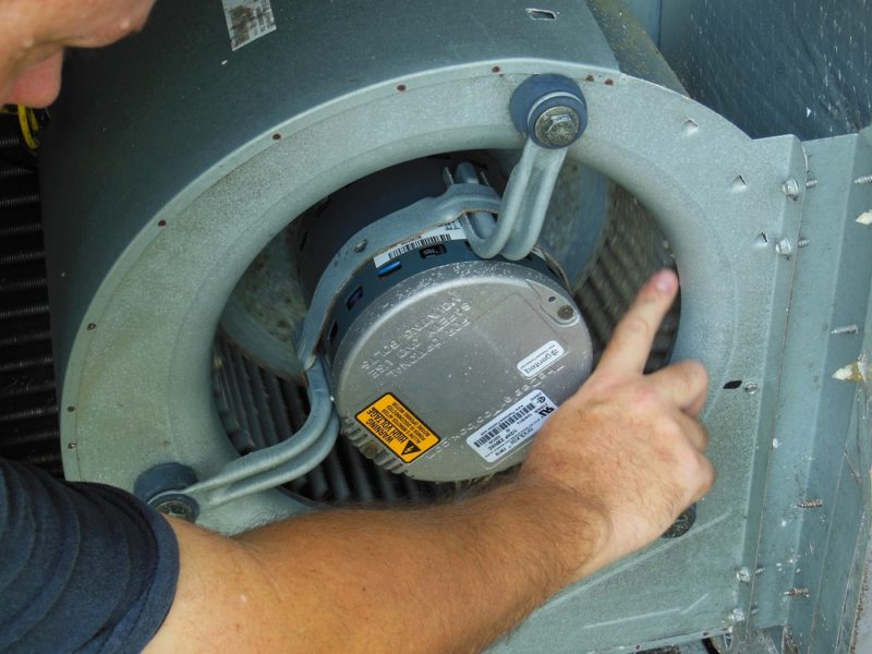 Checking freedom of rotation.