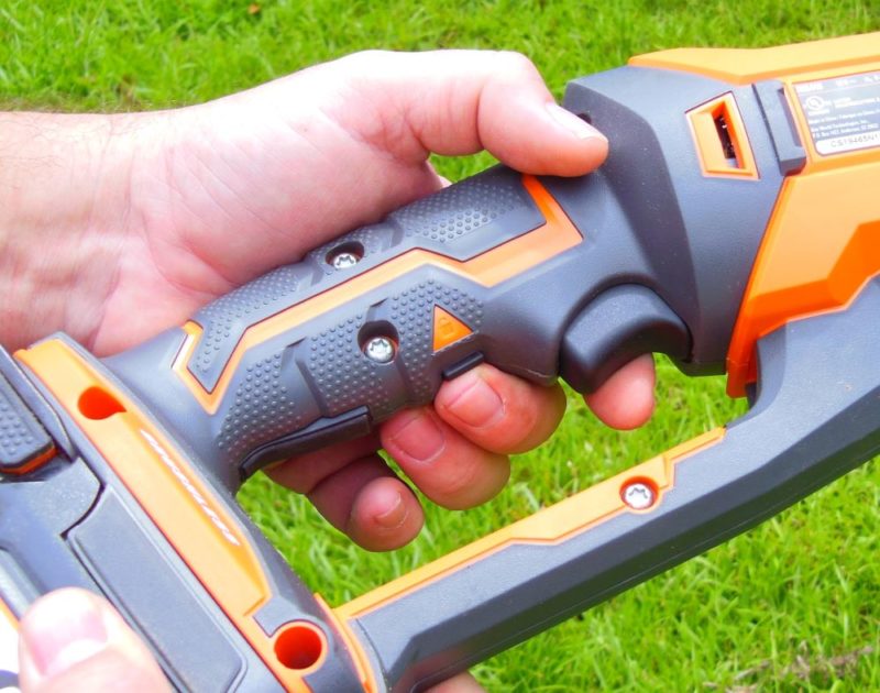 Ridgid R86448 hand grip.