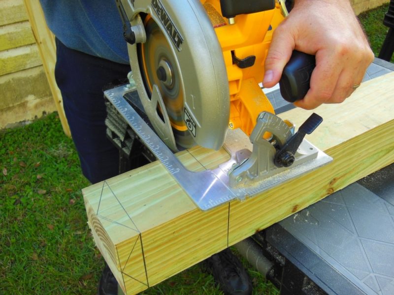 Making the decorative cut.