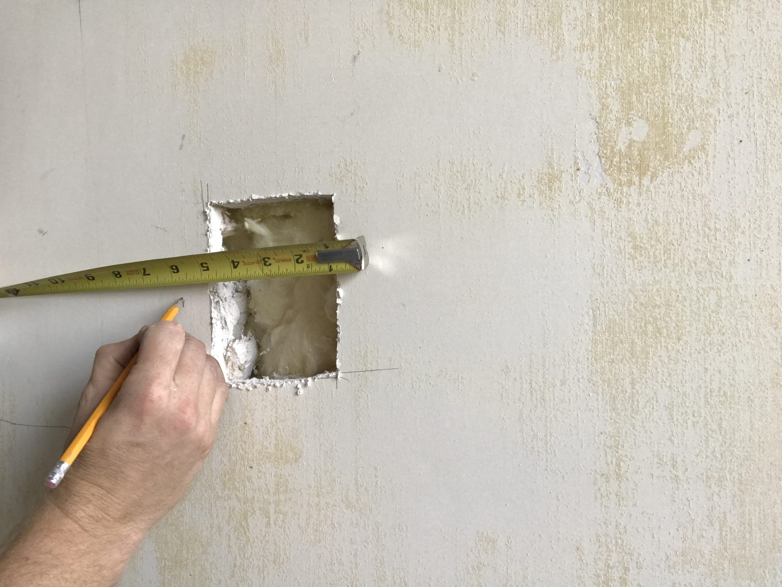 How to Make a California Drywall Patch - Home Fixated
