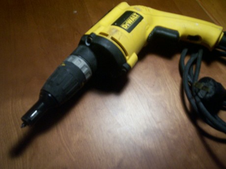 Adjustable Depth Screw Gun
